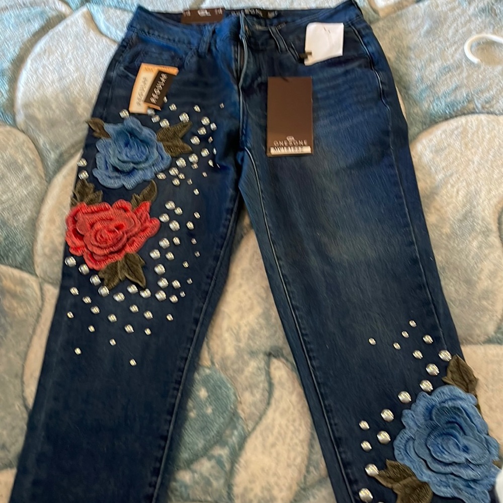 Embroiled jeans